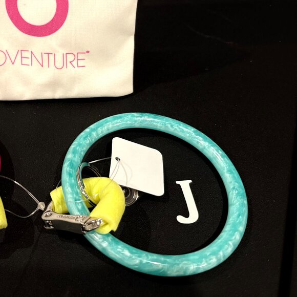 OVENTURE KEY RESIN KEY RINGS - Picture 2 of 5